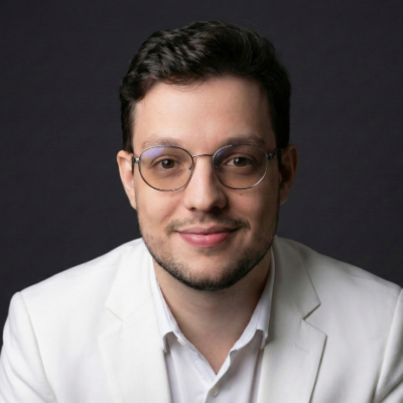 image of Eduardo Perotti | Conversational AI Analyst, RingLogix